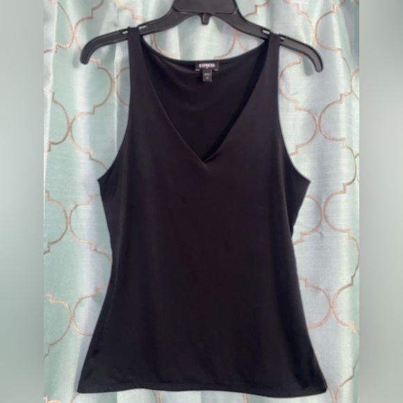 Express Body Contour Top - Picture 5 of 8